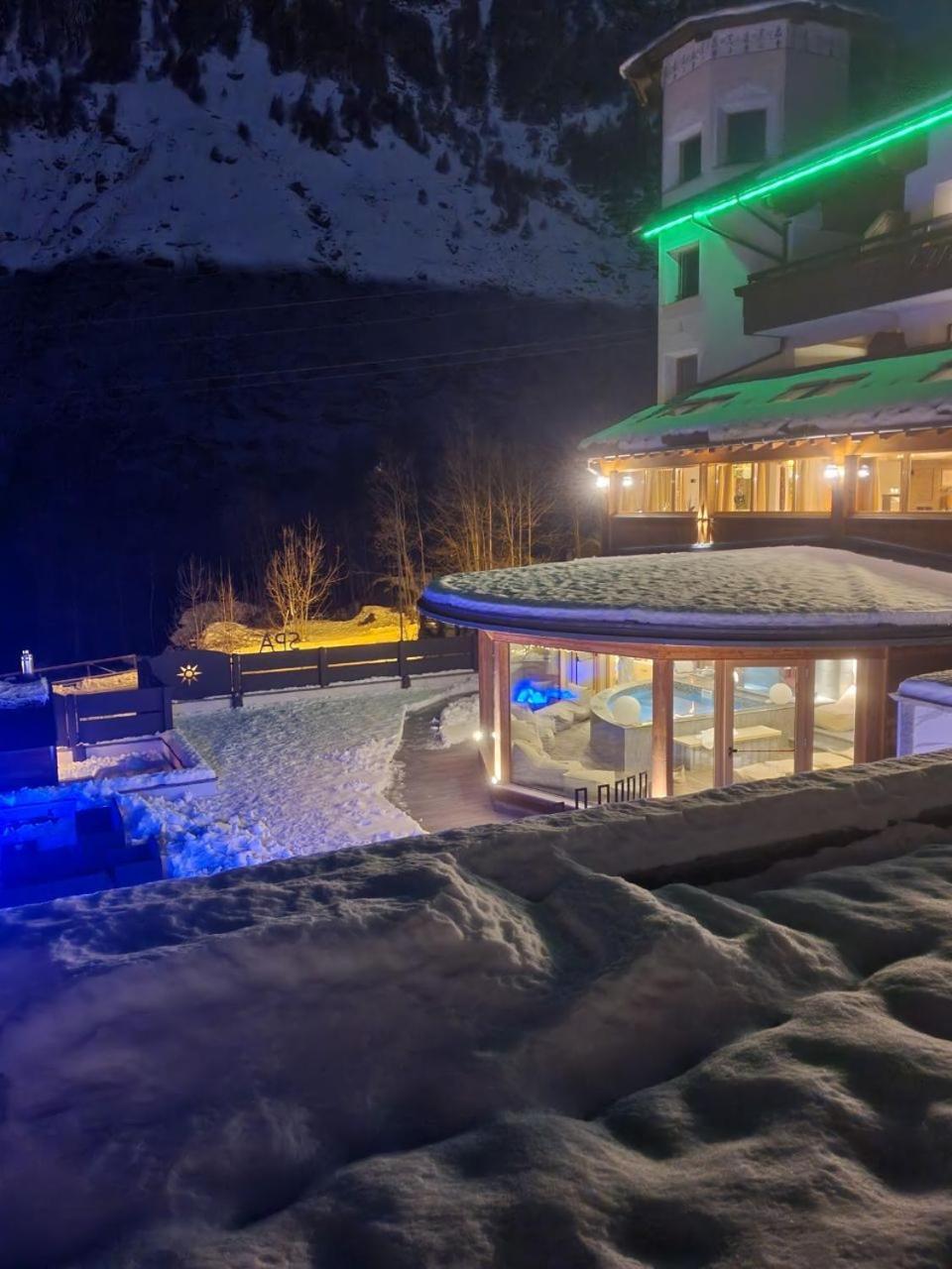 Alps Oriental Wellness Hotel 坎波多尔奇诺 外观 照片