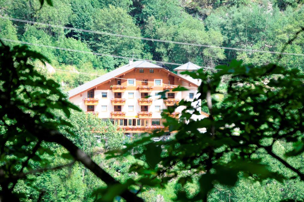 Alps Oriental Wellness Hotel 坎波多尔奇诺 外观 照片