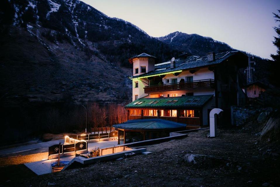 Alps Oriental Wellness Hotel 坎波多尔奇诺 外观 照片